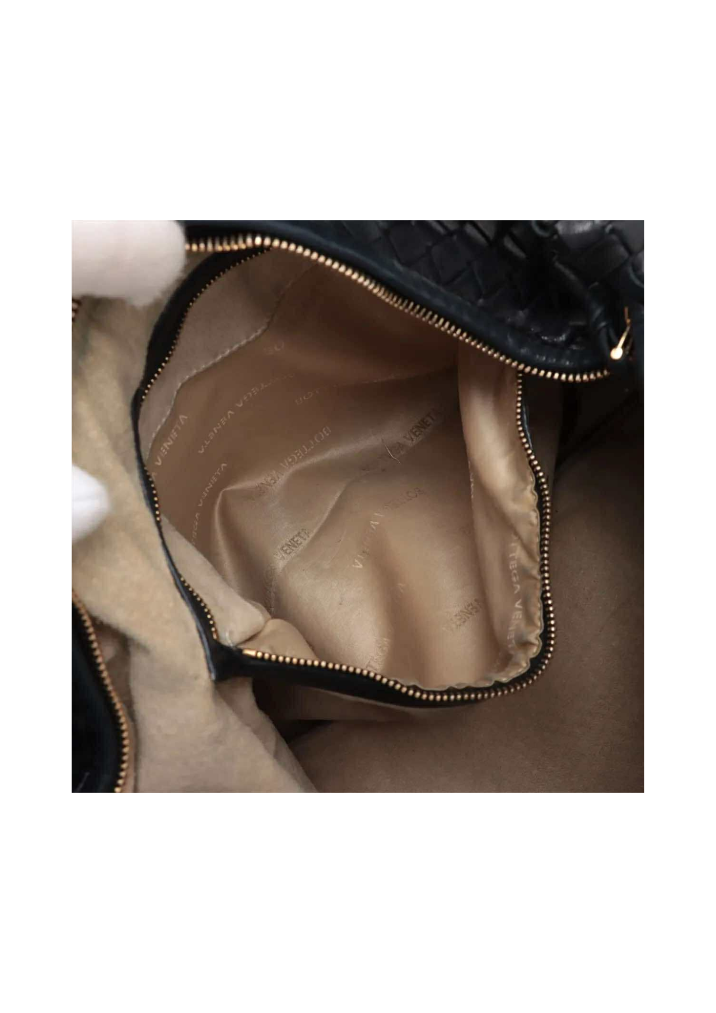 BOTTEGA VENETA Intrecciato Hobo Shoulder Bag
