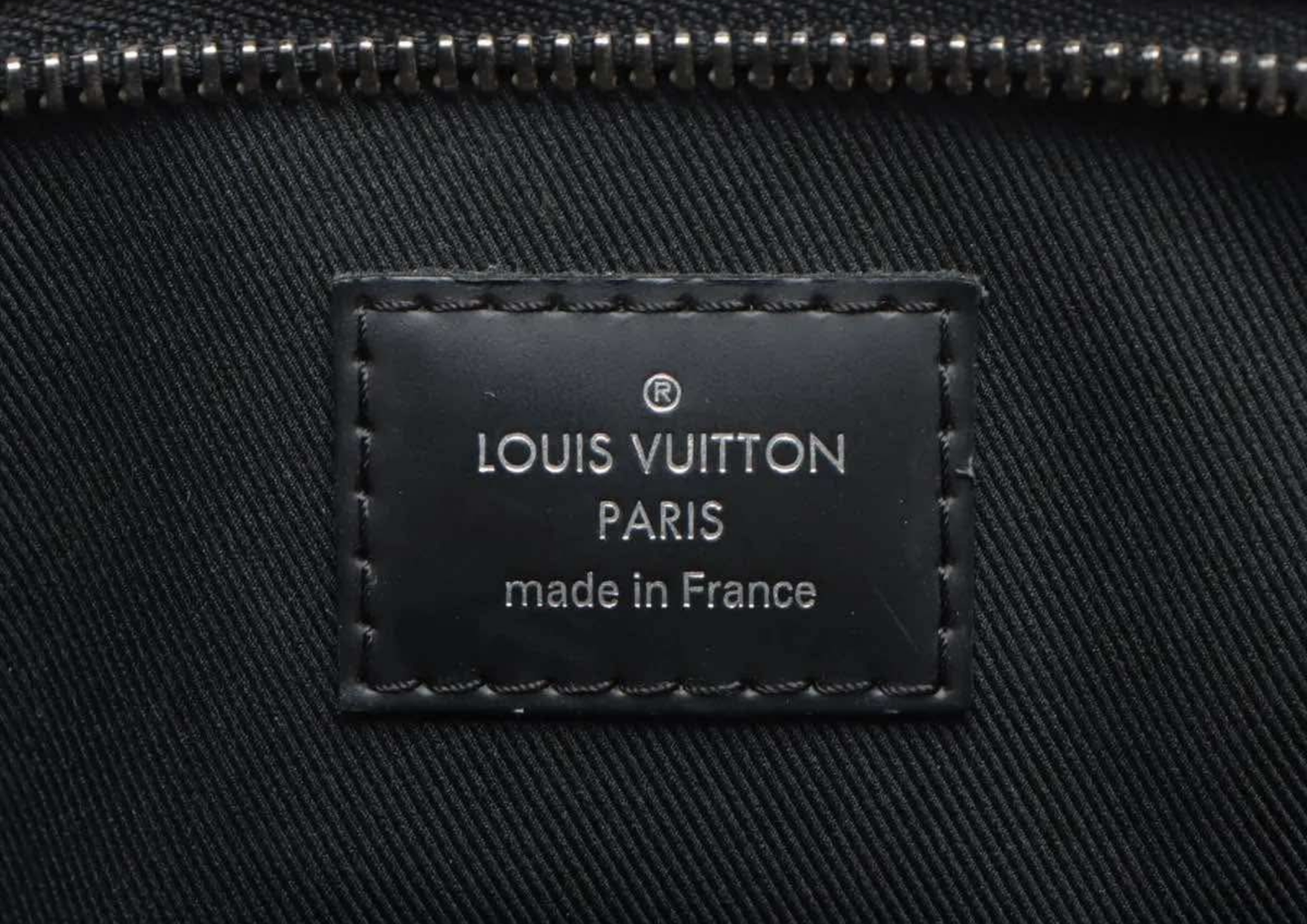 LOUIS VUITTON Damier Graphite Tadao