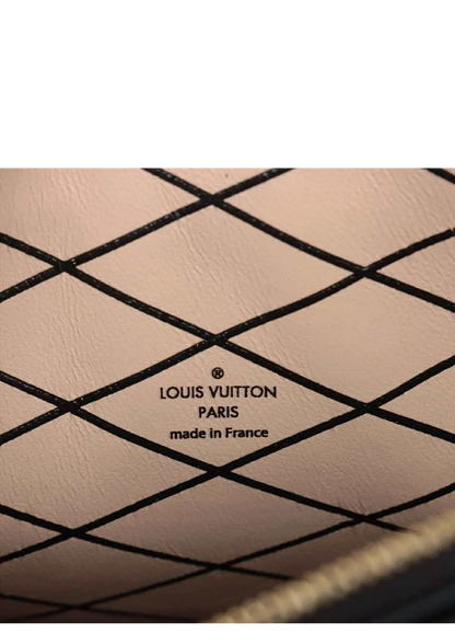 LOUIS VUITTON Monogram reverse Trunk Clutch