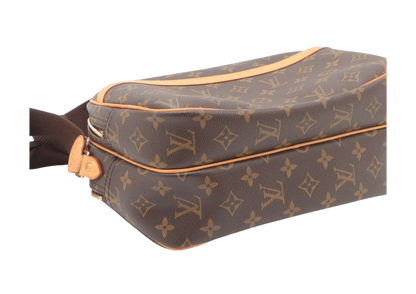 LOUIS VUITTON Monogram Reporter