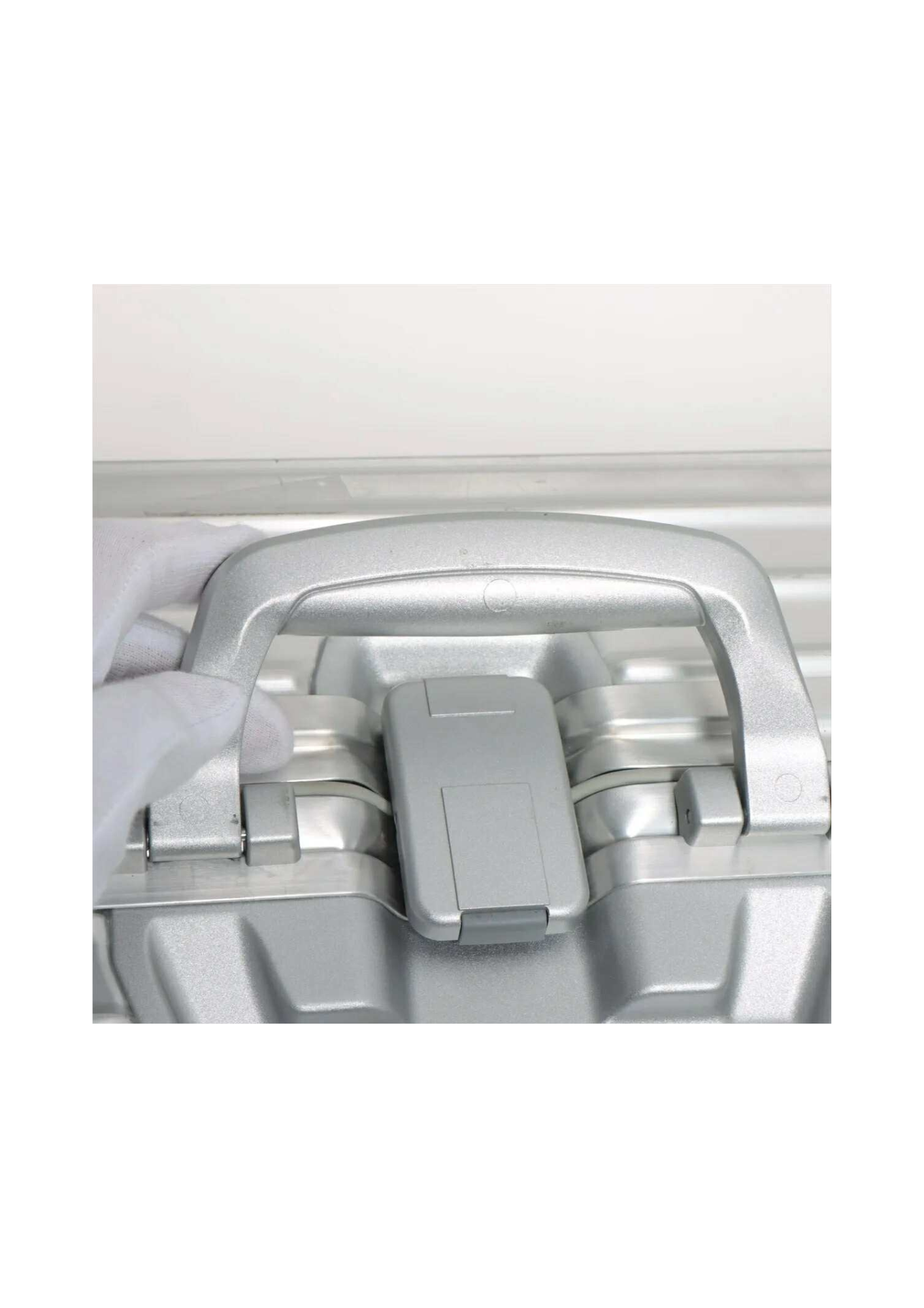 RIMOWA Topaz Aluminum Carry Case